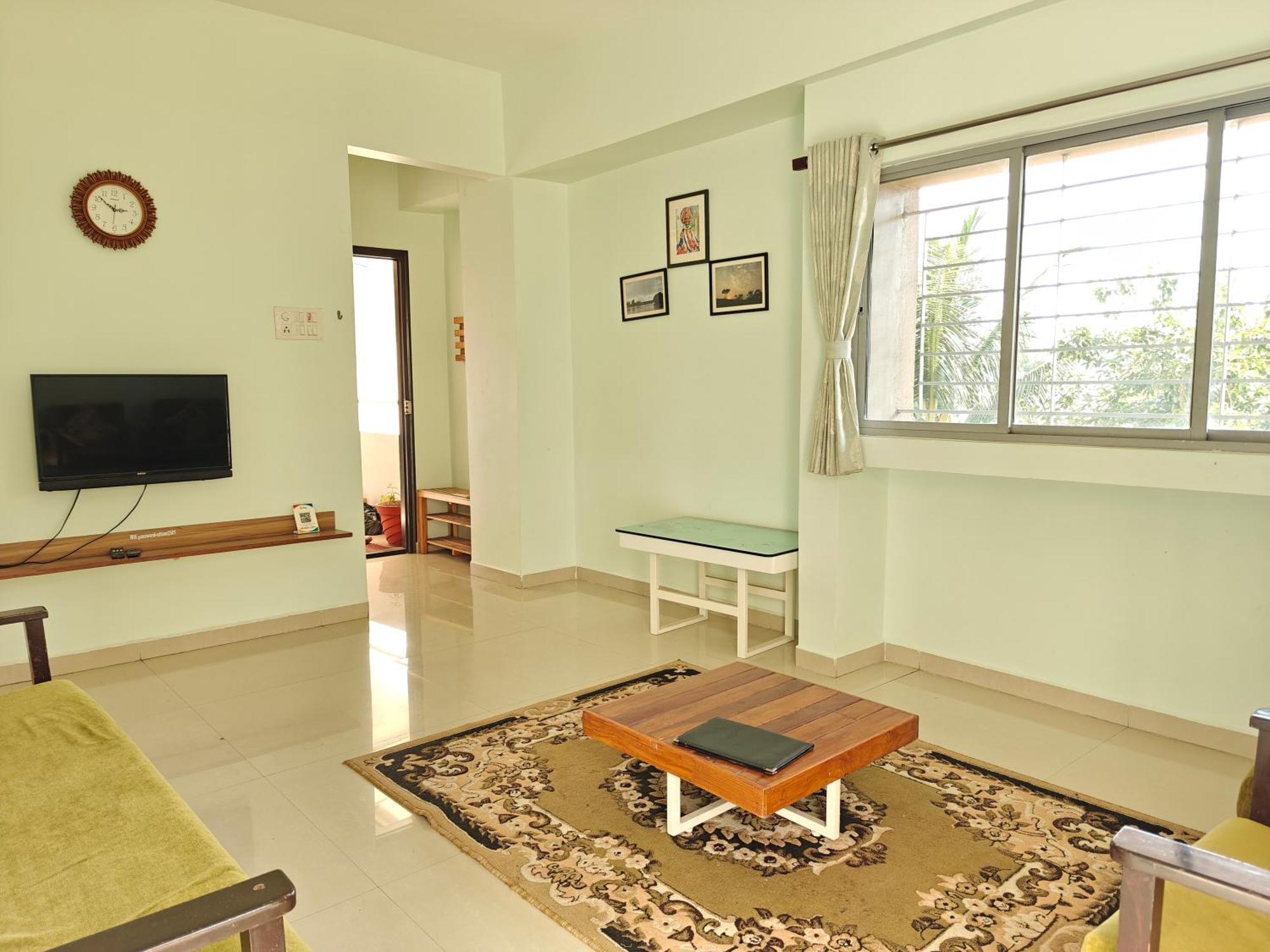 Chandralok Service Apartments Kolhapur Room photo