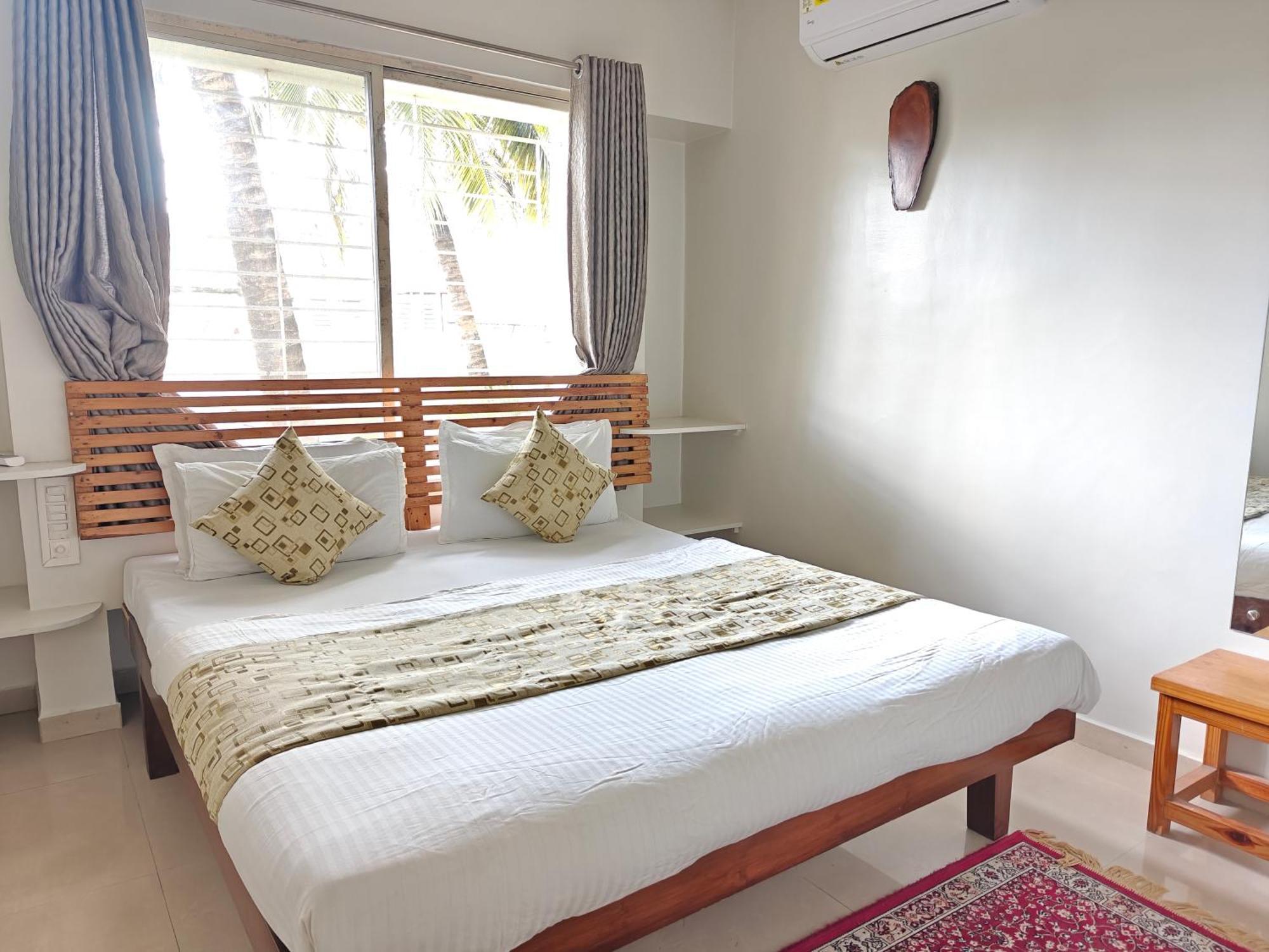 Chandralok Service Apartments Kolhapur Exterior photo